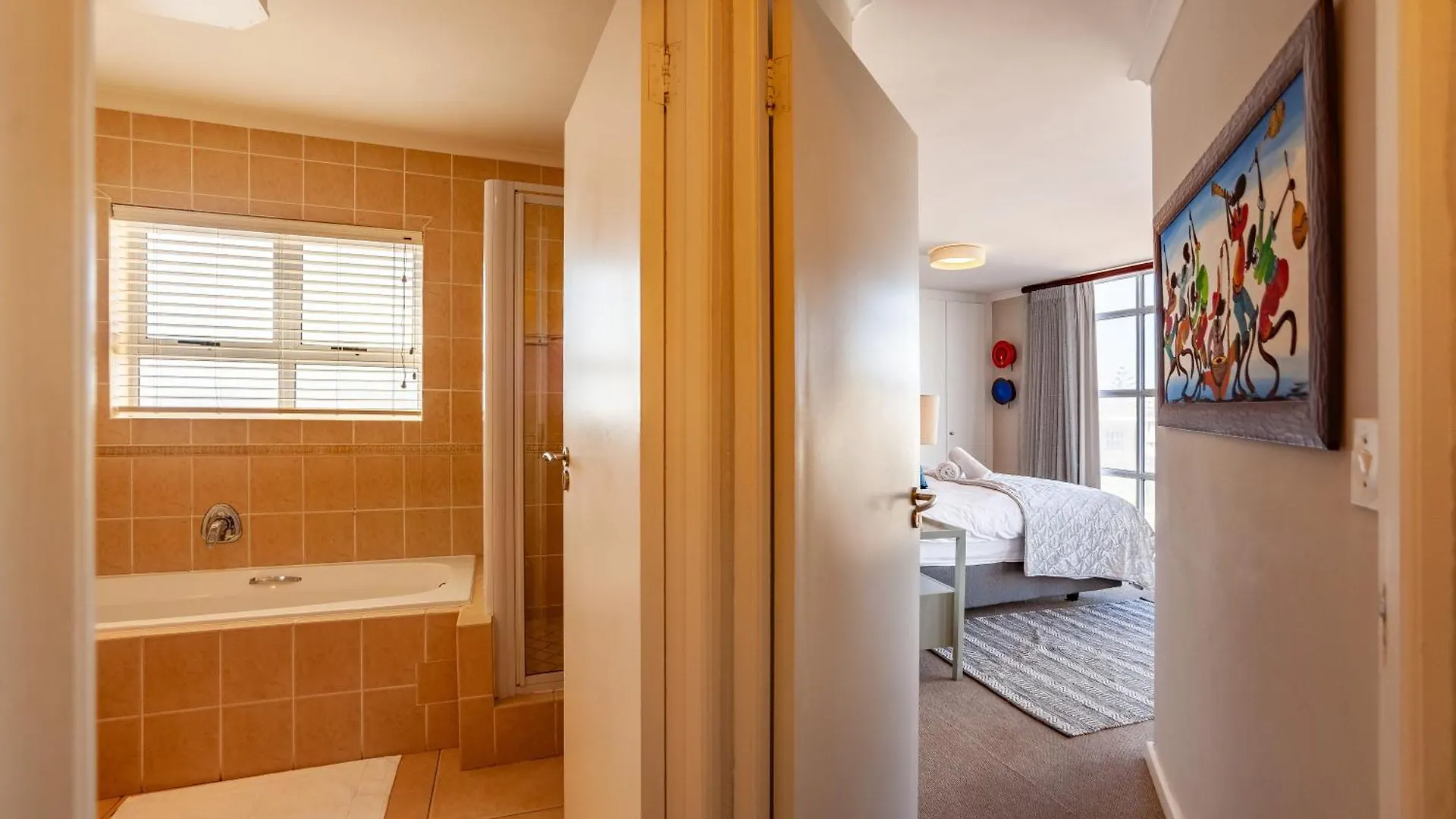 Luxury Ocean View Beachfront 2 Bed Apartment -206 The Waves, Blouberg, Cape Town Bloubergstrand South Africa