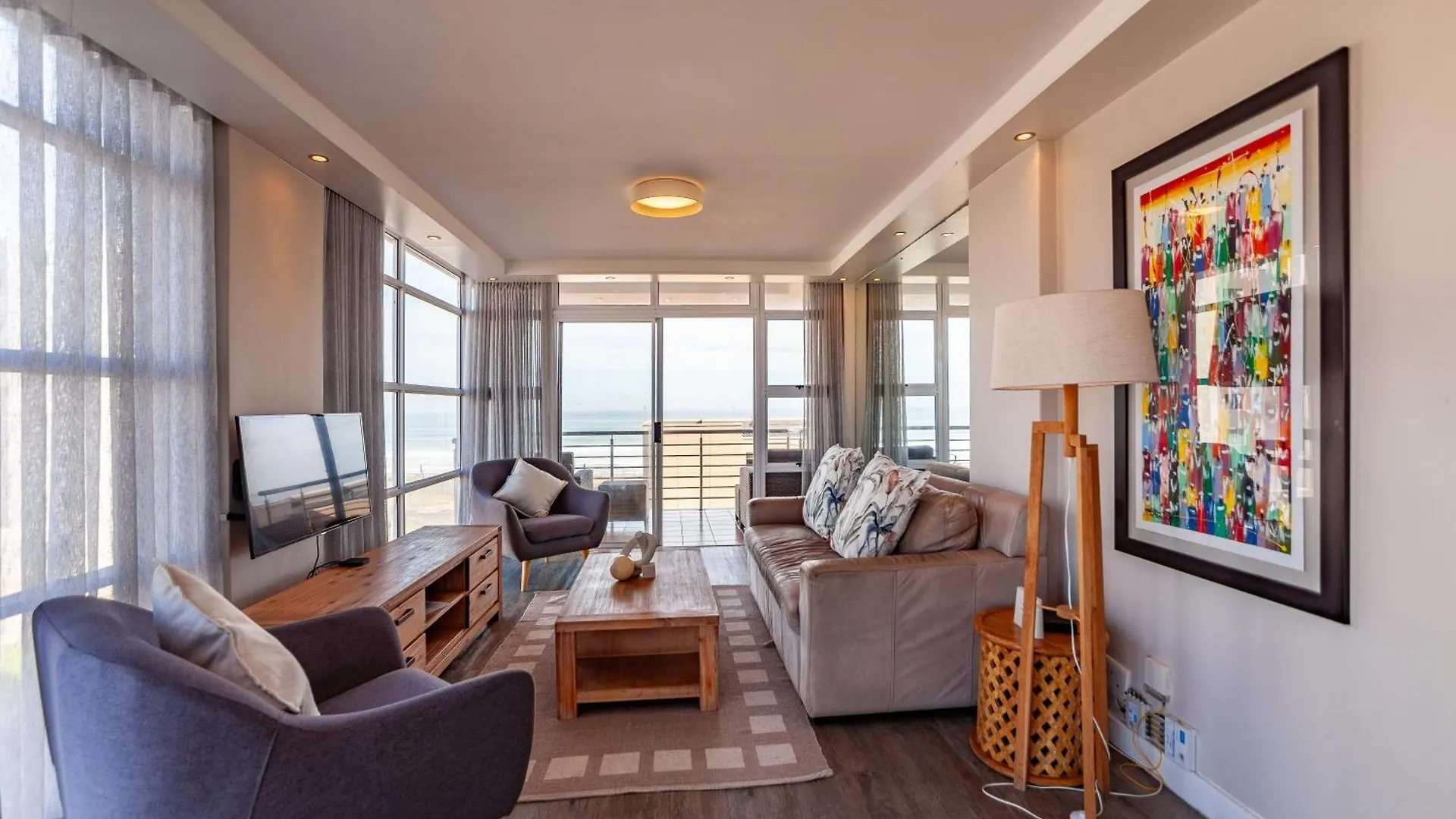 Luxury Ocean View Beachfront 2 Bed Apartment -206 The Waves, Blouberg, Cape Town Bloubergstrand
