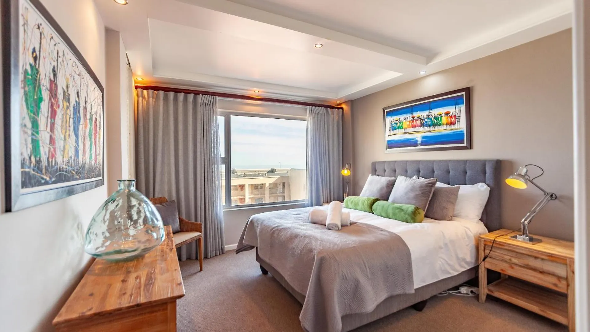 Luxury Ocean View Beachfront 2 Bed Apartment -206 The Waves, Blouberg, Cape Town Bloubergstrand